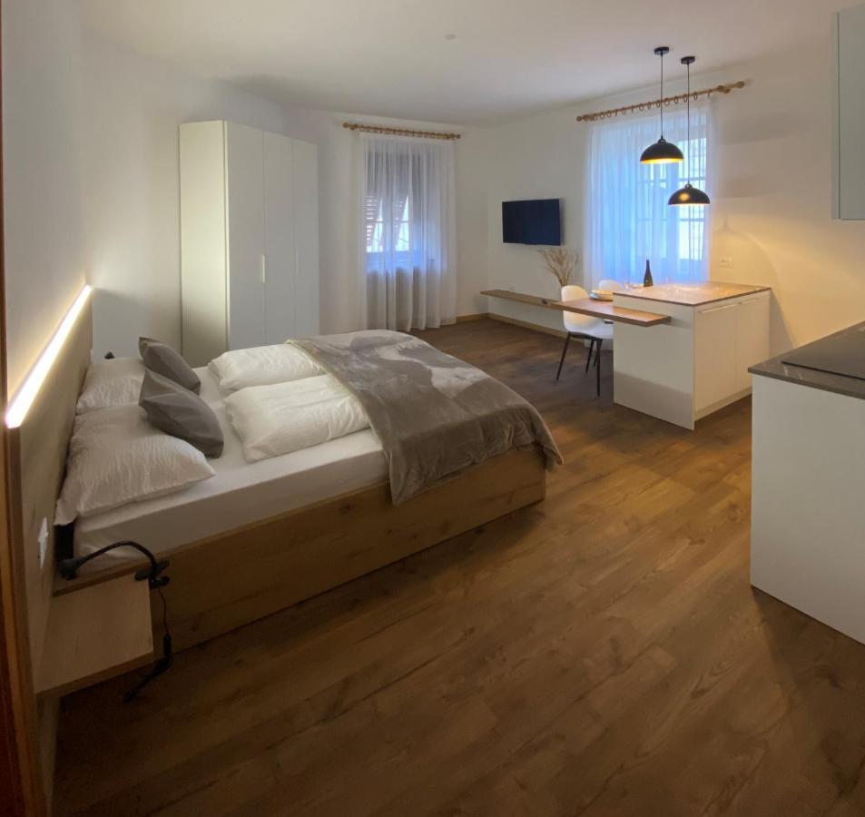 Appartamento Ansitz Von Wohlgemuth Salorno Esterno foto