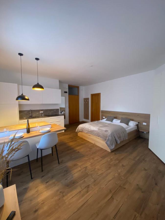 Appartamento Ansitz Von Wohlgemuth Salorno Esterno foto